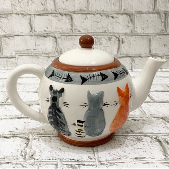 Vintage Hand painted Cat Ceramic Teapot - Picture 3 of 11